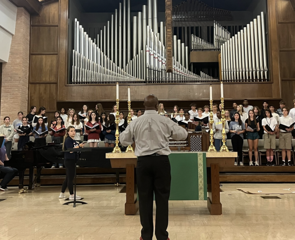 Choir presents “A Choral Tapestry” at fall concert